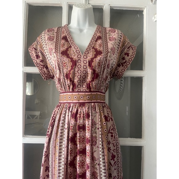 Gal Meets Glam Liza Foral Dress - Picture 11 of 15